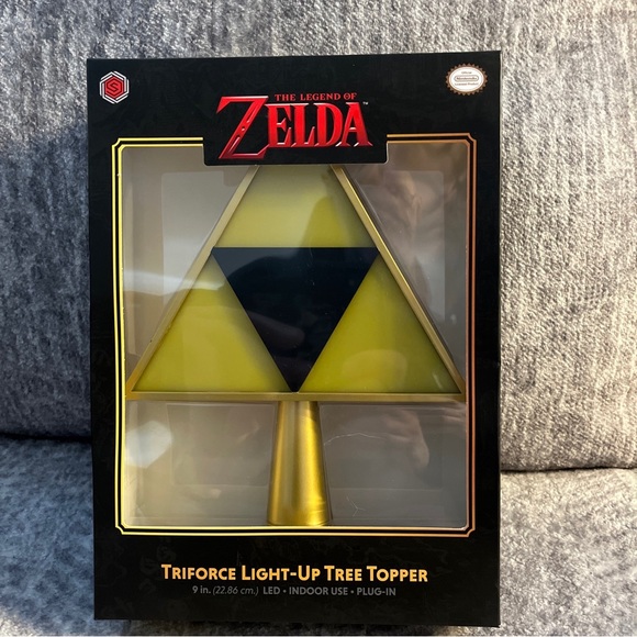 Legend of Zelda 7 inch Lightup Tree Topper Decoration - Yellow - Picture 1 of 2